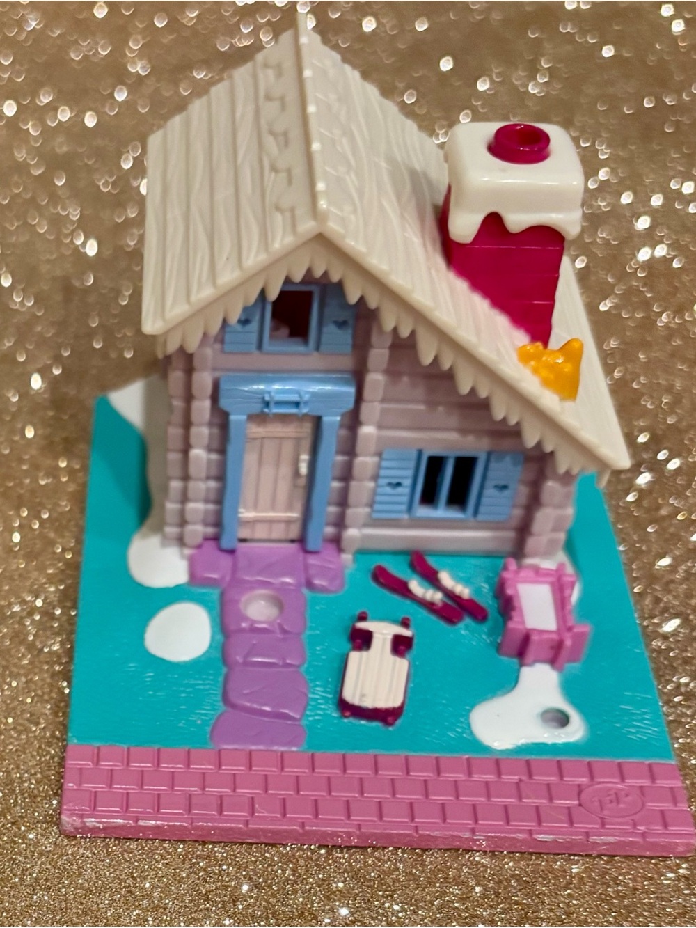 Polly Pocket 1993~Polly’s Ski Chalet Bluebird